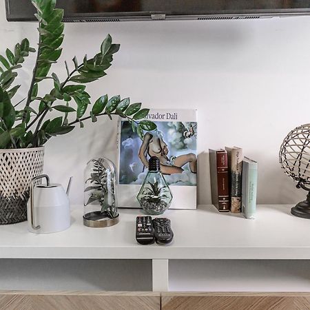 Lumina Premium Apart Near Mennica Residence Varşova Dış mekan fotoğraf